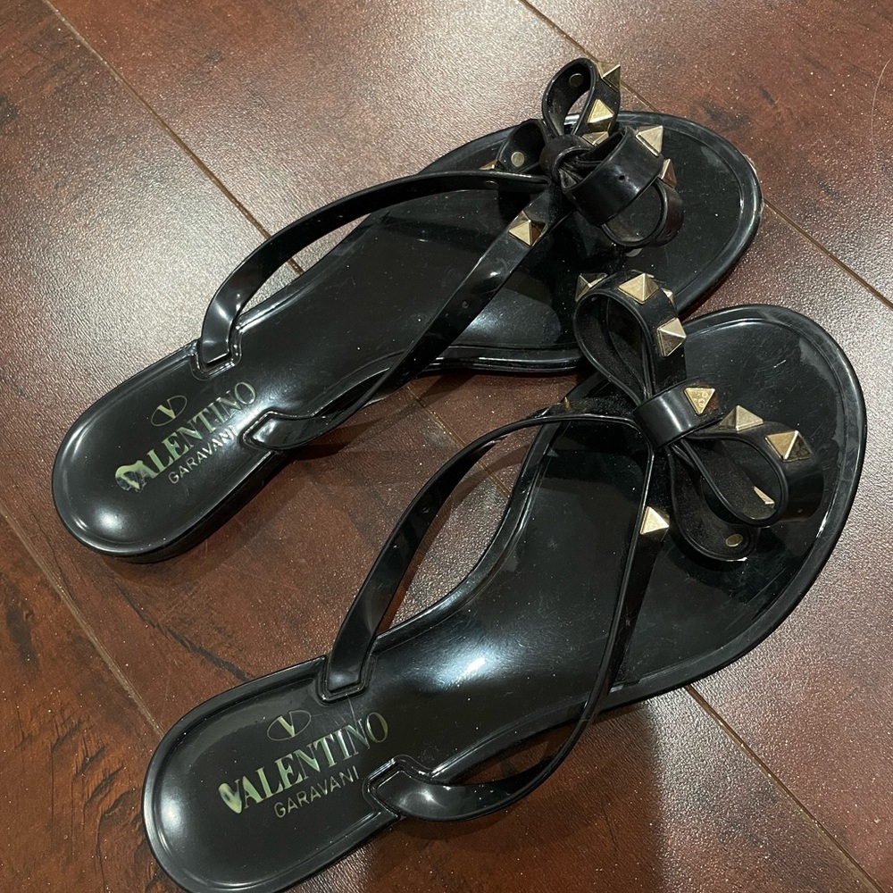 Valentino authentic rockstud flip flops